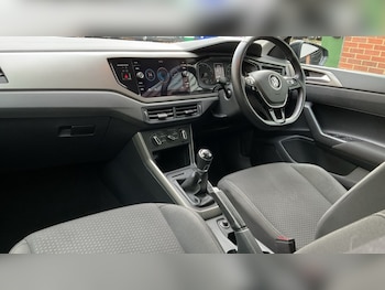 Used Volkswagen Polo 2023 for sale - 76766323: Photo