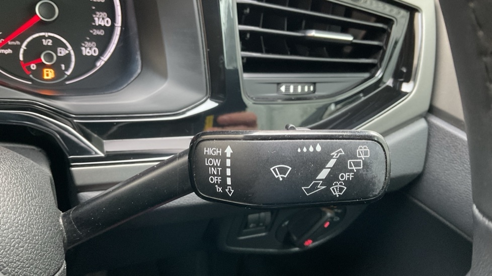 Used Volkswagen Polo 2023 for sale - 76766323: Photo 32