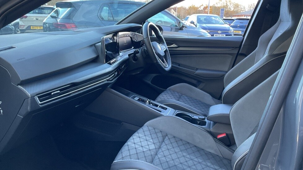 Used Volkswagen Golf 2021 for sale - 76766373: Photo 28