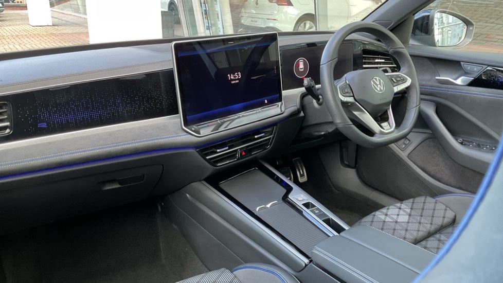 Used Volkswagen Passat 2025 for sale - 76217172: Photo 2