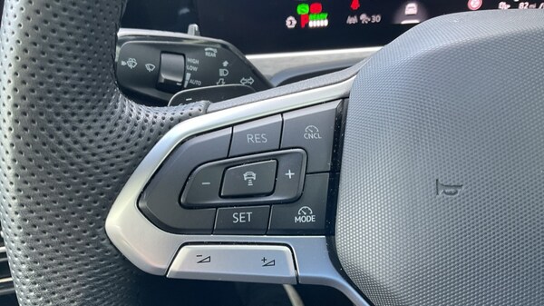 Used Volkswagen Passat 2025 for sale - 76217172: Photo 31