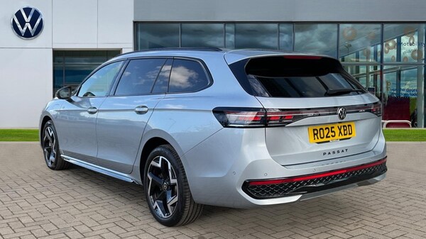 Used Volkswagen Passat 2025 for sale - 76217172: Photo 3