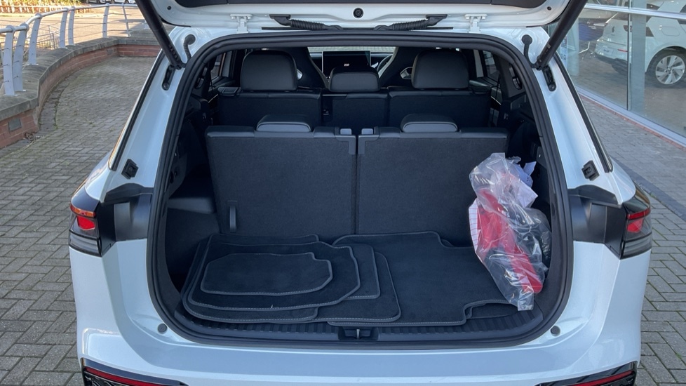 Used Volkswagen Touran 2025 for sale - 75874032: Photo 16