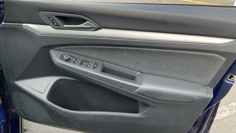 Used Volkswagen Golf 2022 for sale - 76602900: Photo 37