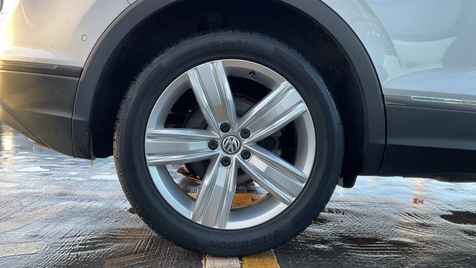 Used Volkswagen Tiguan 2020 for sale - 76766381: Photo 5