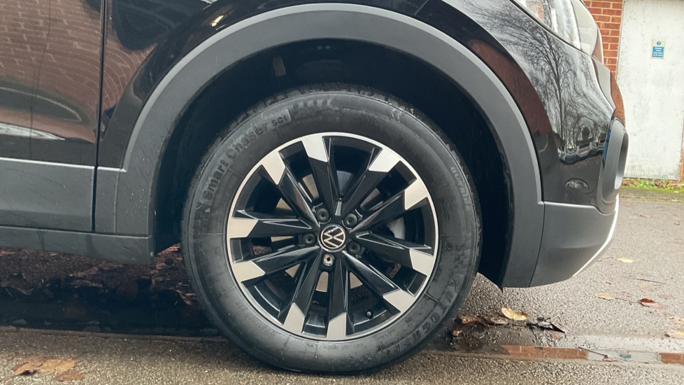 Used Volkswagen T-Cross 2021 for sale - 76928001: Photo 20