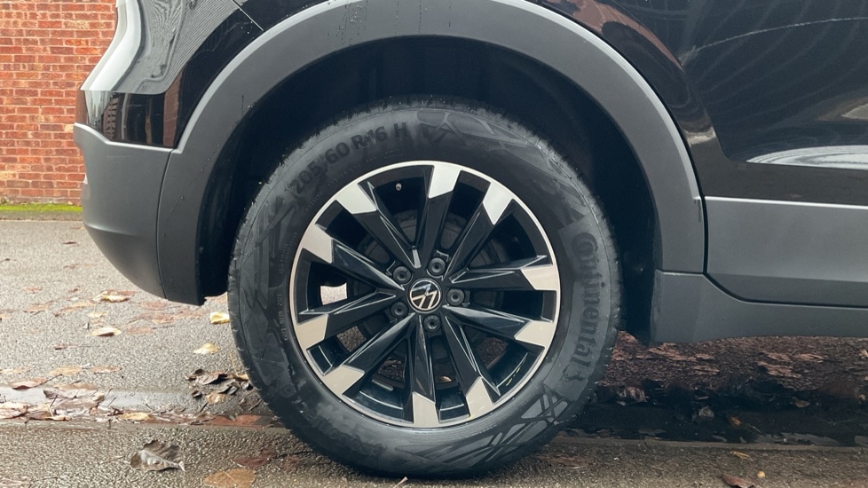 Used Volkswagen T-Cross 2021 for sale - 76928001: Photo 5