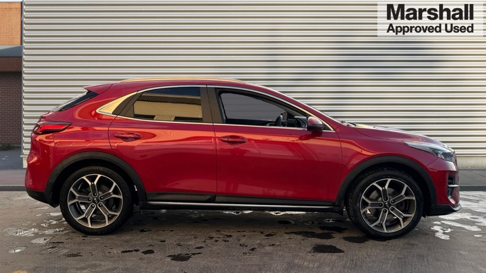 Used Kia XCeed 2021 for sale - 76766134: Photo 2