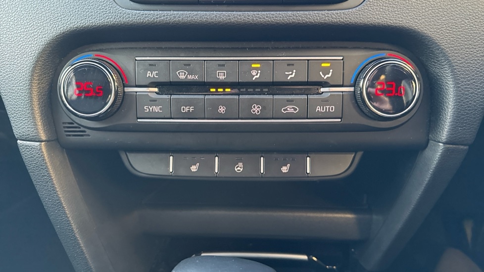 Used Kia XCeed 2021 for sale - 76766134: Photo 34