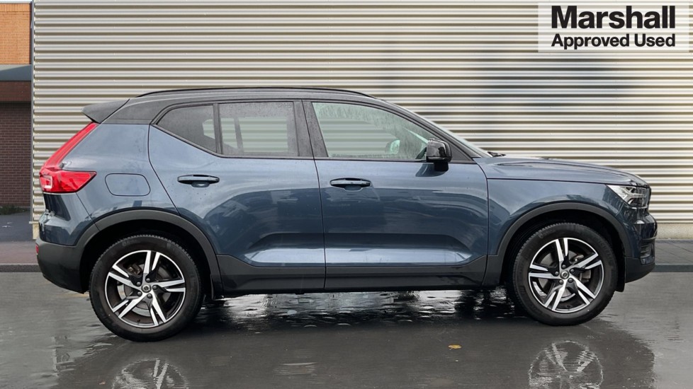 Used Volvo XC40 2021 for sale - 76124698: Photo 2