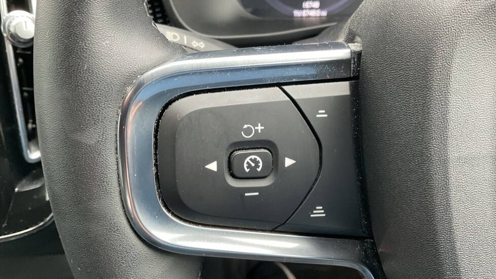 Used Volvo XC40 2021 for sale - 76124698: Photo 23