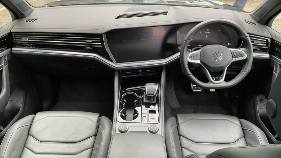 Used Volkswagen Touareg 2025 for sale - 75763356: Photo 12