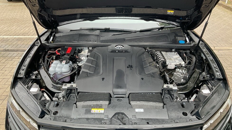 Used Volkswagen Touareg 2025 for sale - 75763356: Photo 17