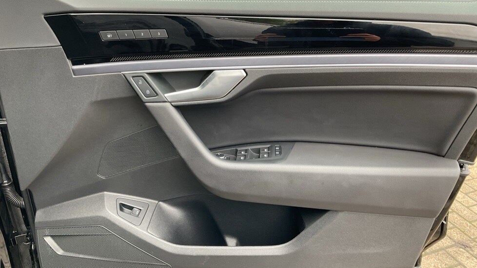 Used Volkswagen Touareg 2025 for sale - 75763356: Photo 37
