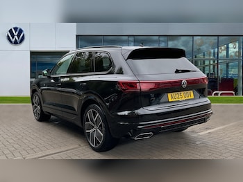 Used Volkswagen Touareg 2025 for sale - 75763356: Photo