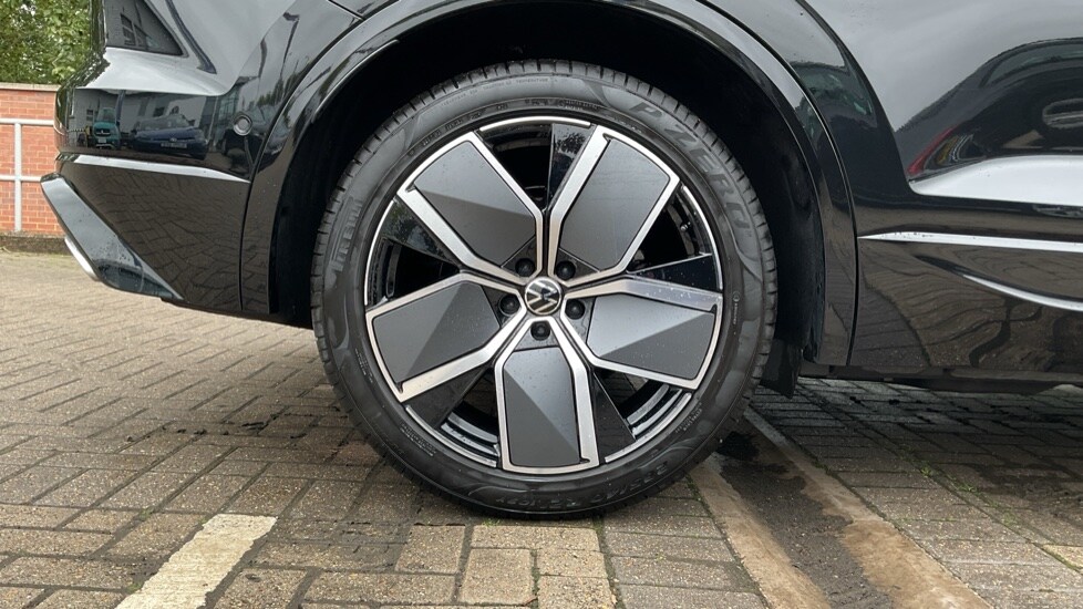 Used Volkswagen Touareg 2025 for sale - 75763356: Photo 5