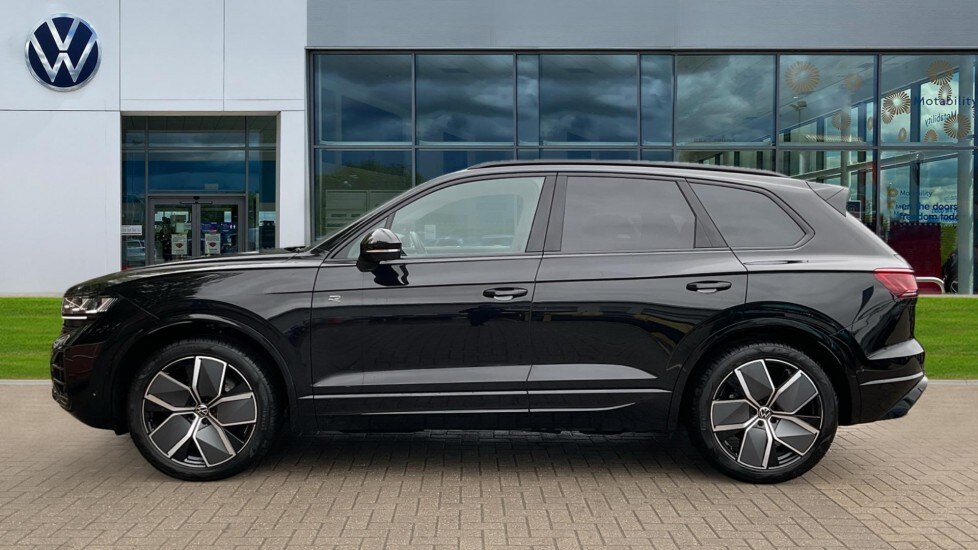 Used Volkswagen Touareg 2025 for sale - 75763356: Photo 9