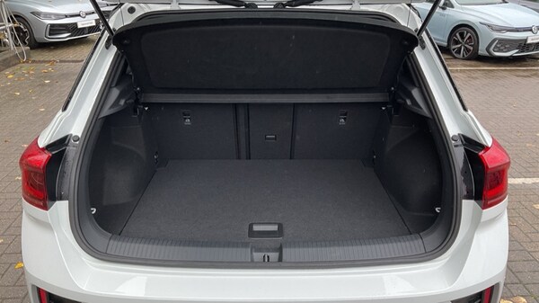 Used Volkswagen T-Roc 2025 for sale - 76091966: Photo 16