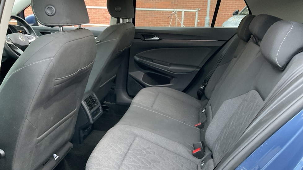 Used Volkswagen Golf 2024 for sale - 77082486: Photo 15