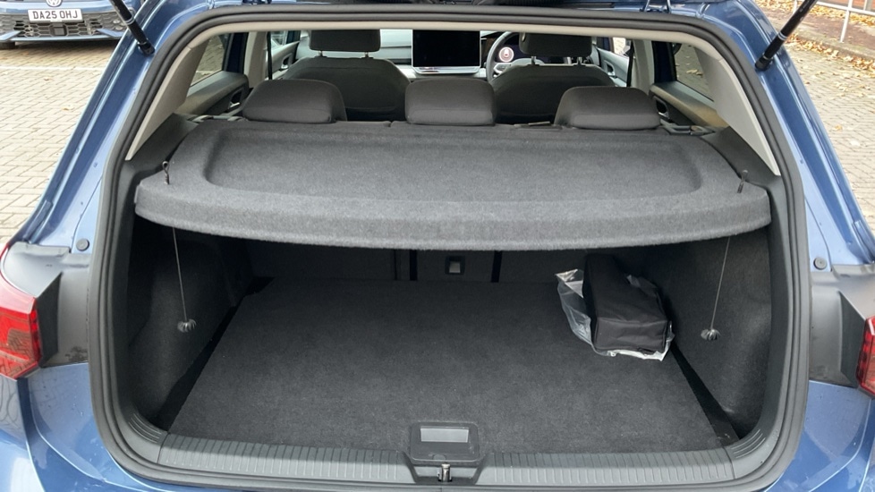 Used Volkswagen Golf 2024 for sale - 77082486: Photo 16