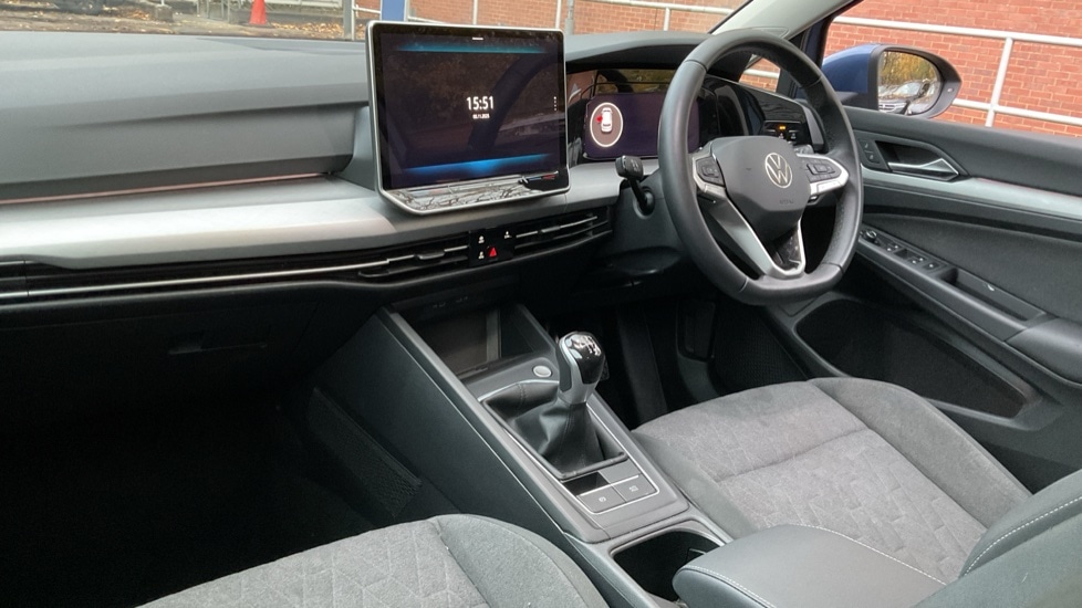 Used Volkswagen Golf 2024 for sale - 77082486: Photo 2