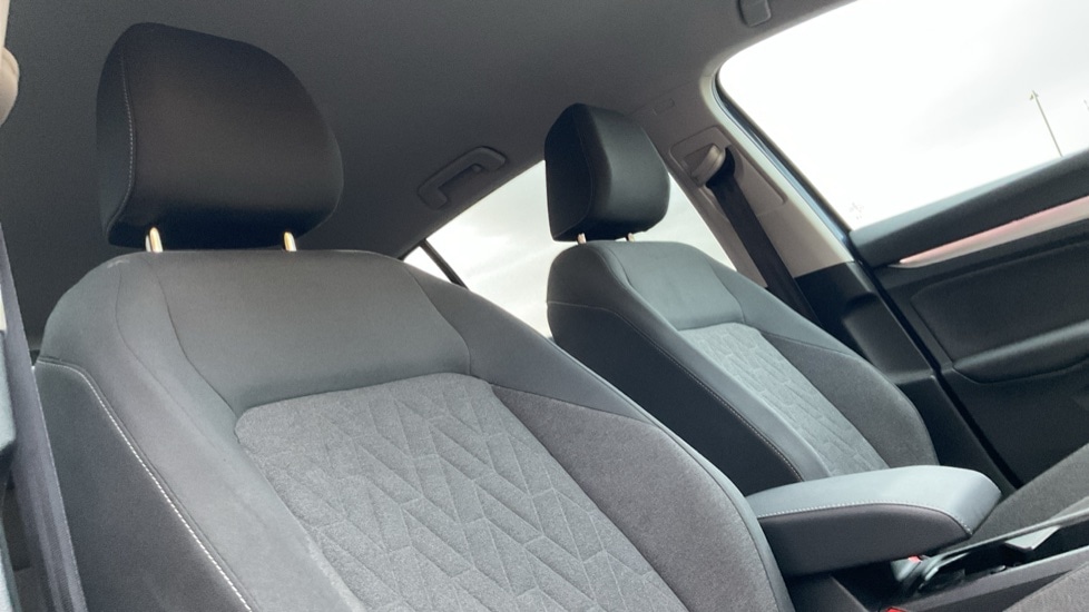 Used Volkswagen Golf 2024 for sale - 77082486: Photo 38