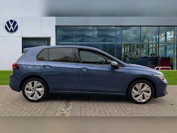 Used Volkswagen Golf 2024 for sale - 77082486: Photo