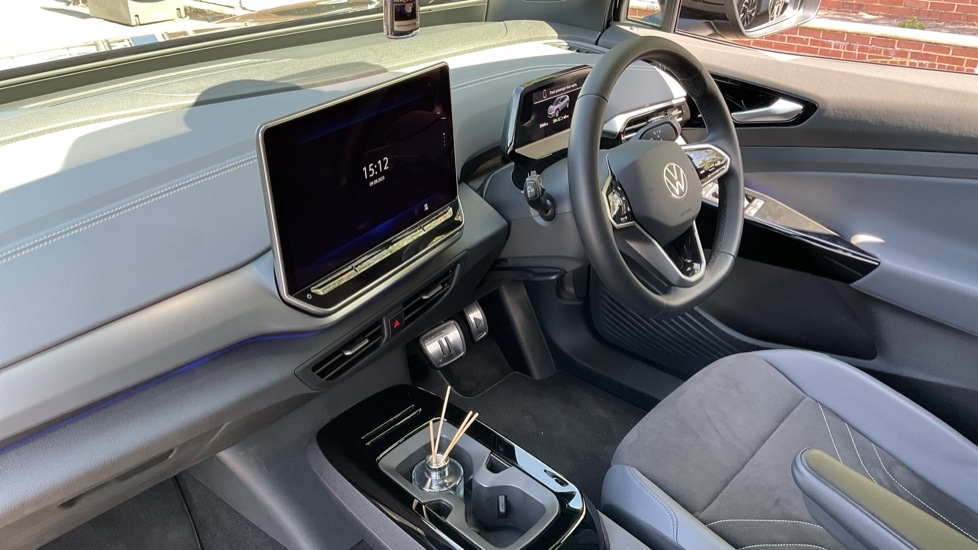 Used Volkswagen ID.4 2025 for sale - 76937474: Photo 2