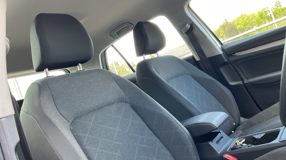 Used Volkswagen Golf 2023 for sale - 75735271: Photo 38