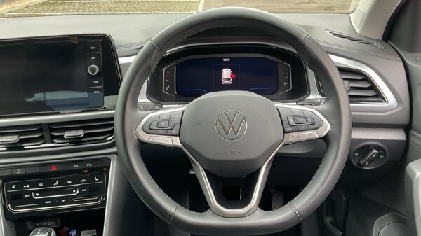 Used Volkswagen T-Roc 2025 for sale - 76066878: Photo 27
