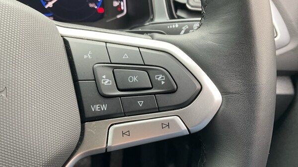 Used Volkswagen T-Roc 2025 for sale - 76066878: Photo 30
