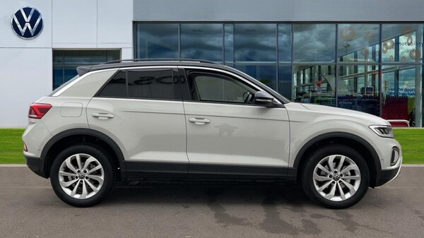 Used Volkswagen T-Roc 2025 for sale - 76066878: Photo 4