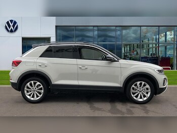 Used Volkswagen T-Roc 2025 for sale - 76066878: Photo 4