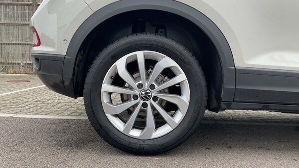 Used Volkswagen T-Roc 2025 for sale - 76066878: Photo 5