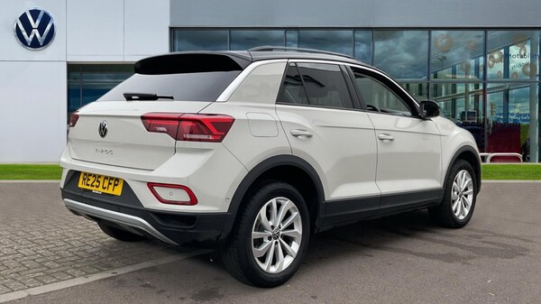 Used Volkswagen T-Roc 2025 for sale - 76066878: Photo 8