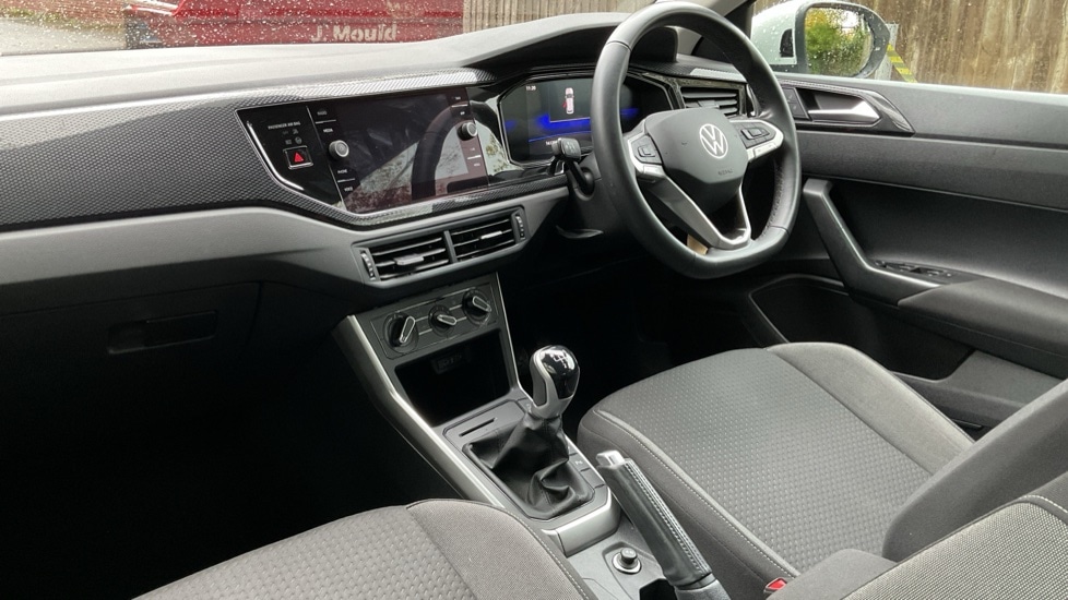 Used Volkswagen Taigo 2023 for sale - 76487392: Photo 2