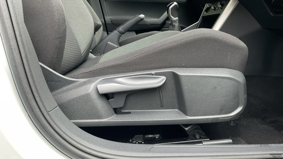 Used Volkswagen Taigo 2023 for sale - 76487392: Photo 39