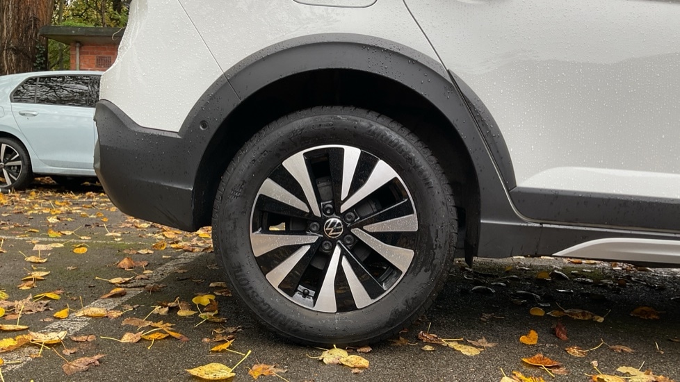 Used Volkswagen Taigo 2023 for sale - 76487392: Photo 5