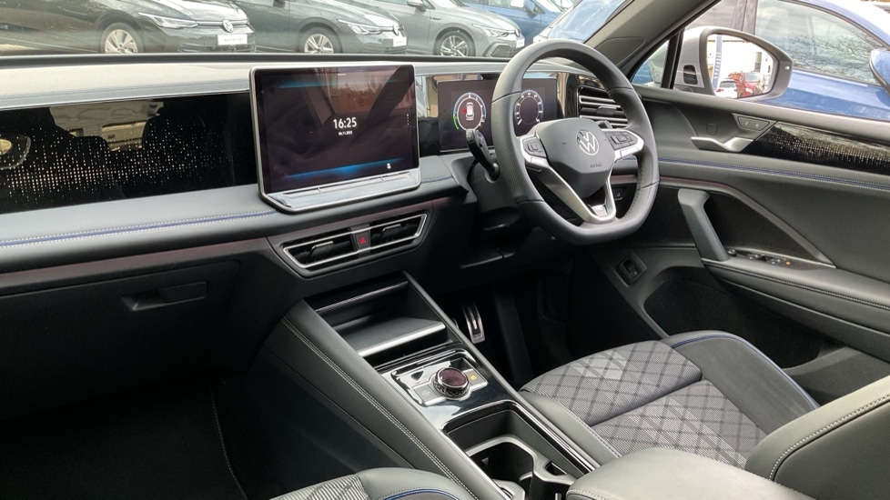 Used Volkswagen Tiguan 2025 for sale - 76668239: Photo 2