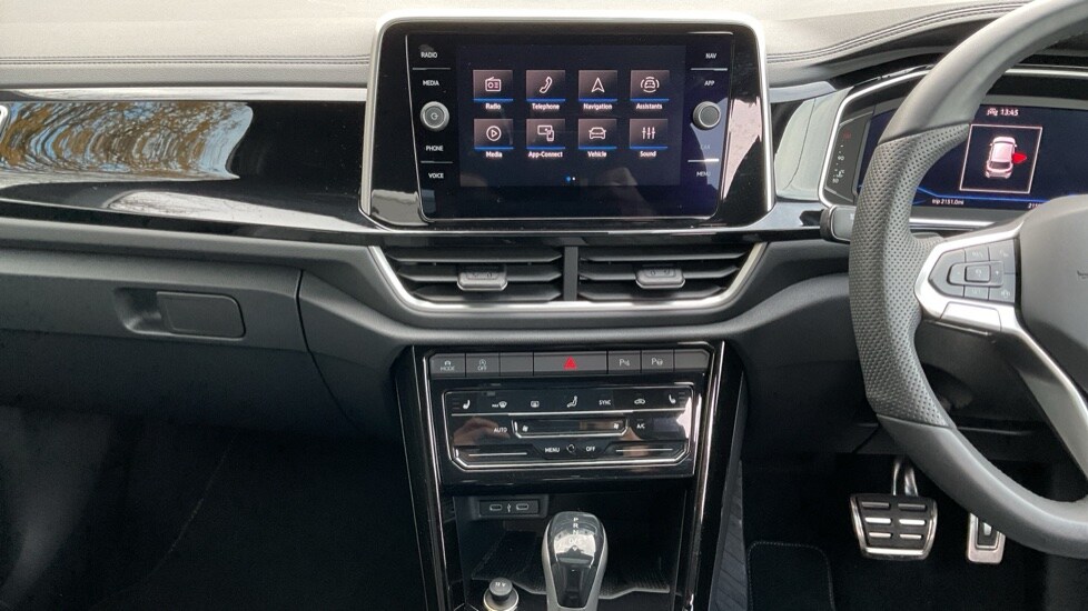 Used Volkswagen T-Roc 2025 for sale - 76452270: Photo 13