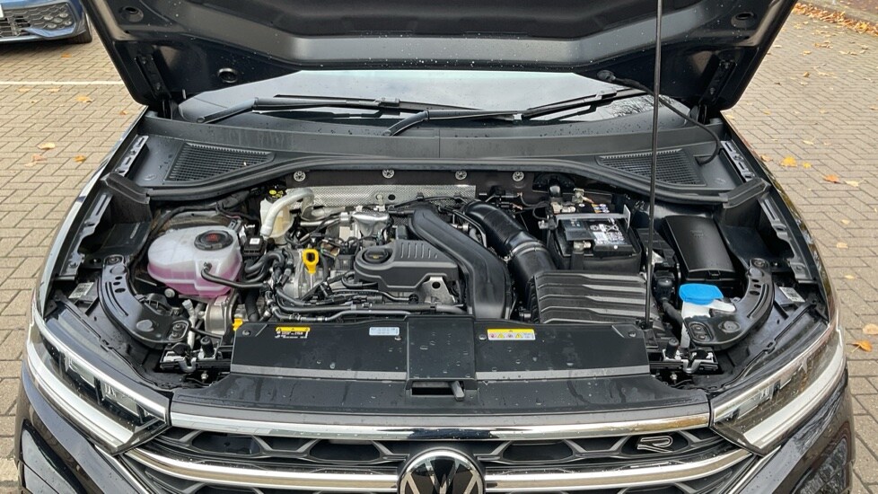 Used Volkswagen T-Roc 2025 for sale - 76452270: Photo 17