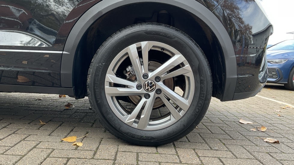 Used Volkswagen T-Roc 2025 for sale - 76452270: Photo 19