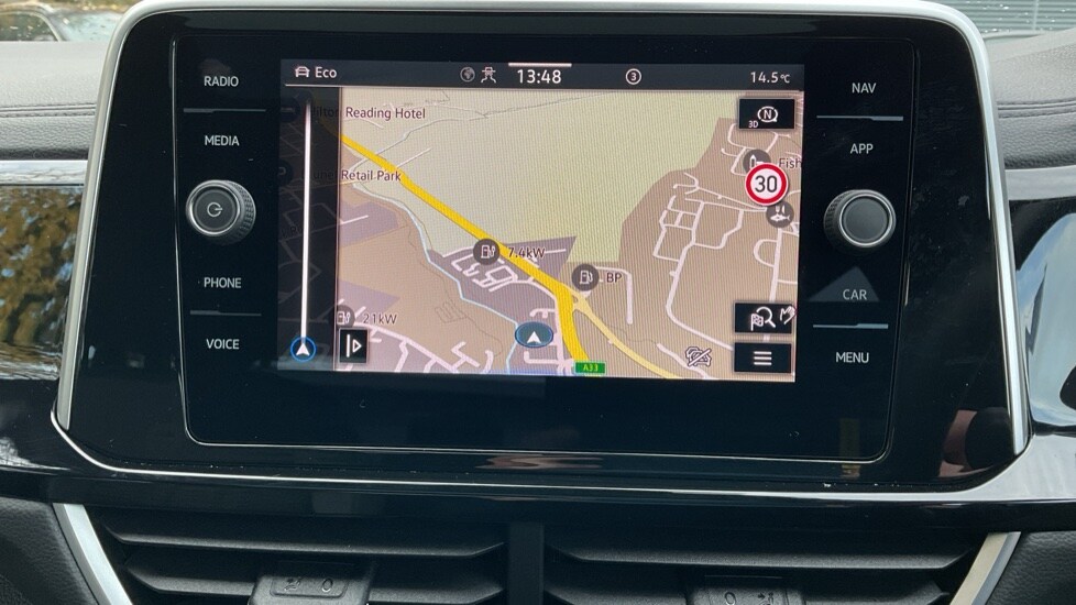 Used Volkswagen T-Roc 2025 for sale - 76452270: Photo 21