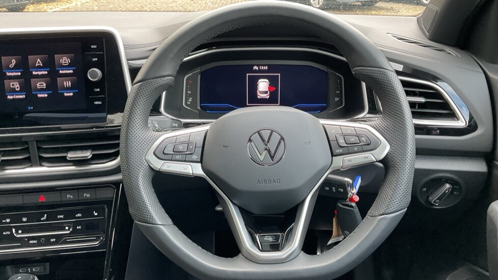 Used Volkswagen T-Roc 2025 for sale - 76452270: Photo 27