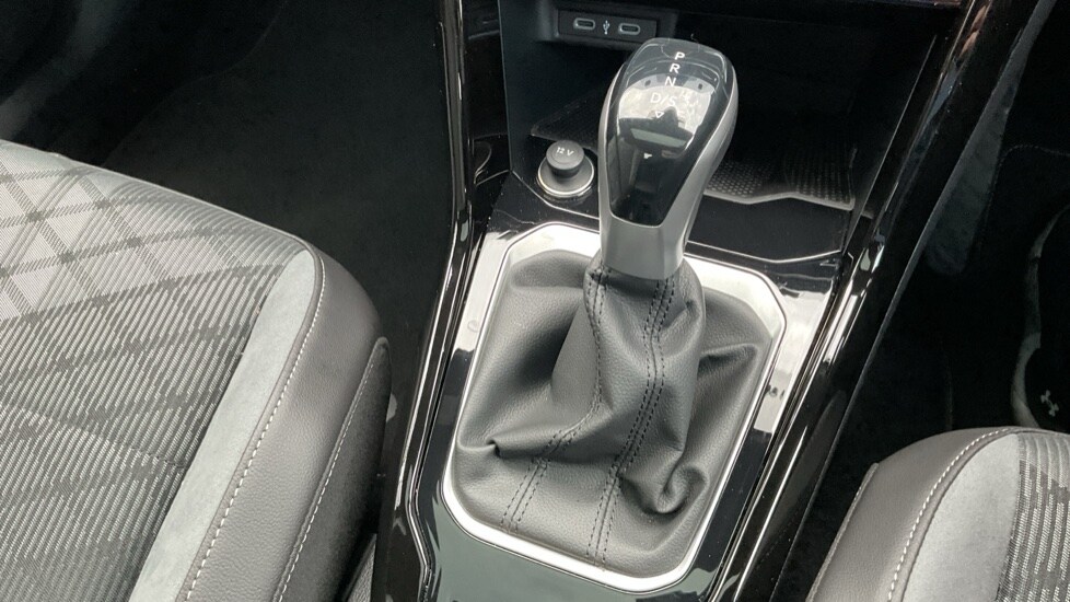 Used Volkswagen T-Roc 2025 for sale - 76452270: Photo 36