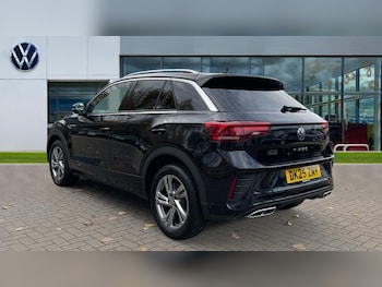 Used Volkswagen T-Roc 2025 for sale - 76452270: Photo