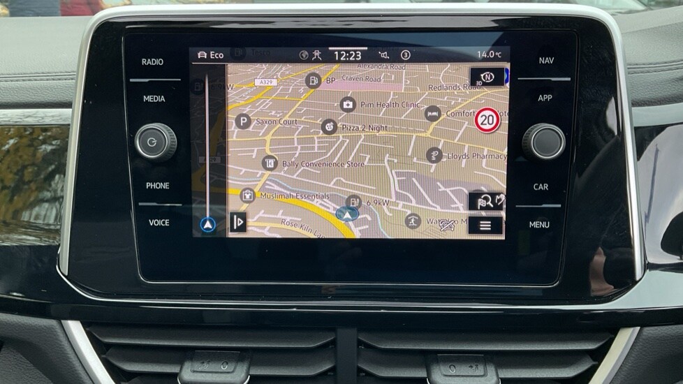 Used Volkswagen T-Roc 2025 for sale - 76717351: Photo 21