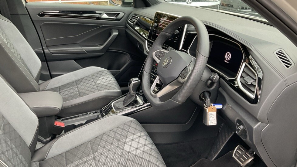 Used Volkswagen T-Roc 2025 for sale - 76717351: Photo 26