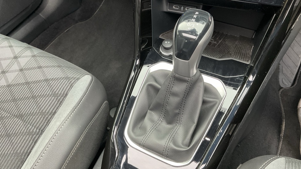 Used Volkswagen T-Roc 2025 for sale - 76717351: Photo 36