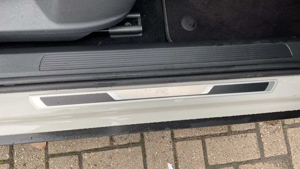 Used Volkswagen T-Roc 2025 for sale - 76717351: Photo 40